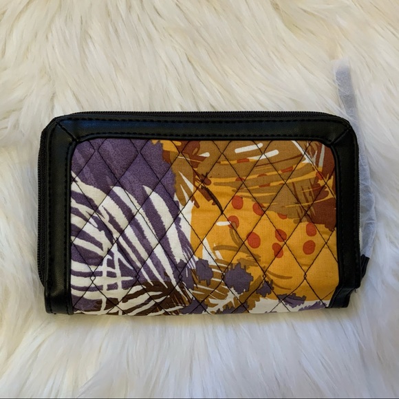 Vera Bradley Ultimate Wristlet - Painted Feathers - Picture 6 of 12